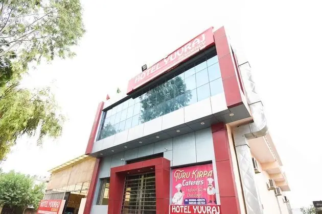 OYO 49414 Hotel Yuvraj Residency