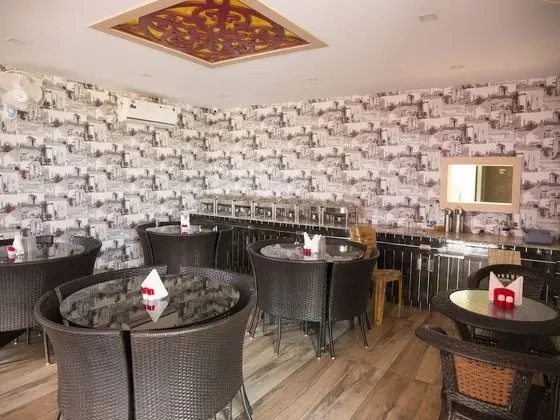 OYO 5005 Shree Anaya Boutique Hotel - Yerinde Yemek