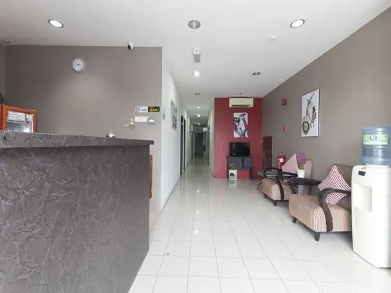 OYO 502 Midah Inn Puchong - Lobi