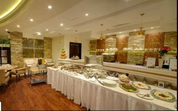 OYO 502 Sanam Hotel Suites - Riyadh - Yerinde Yemek
