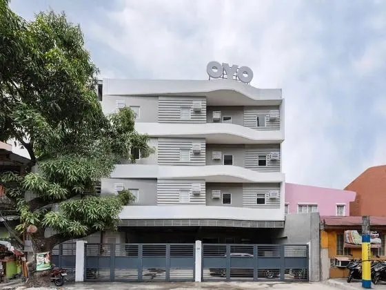 OYO 515 Finnex Hotel - Dış Mekan