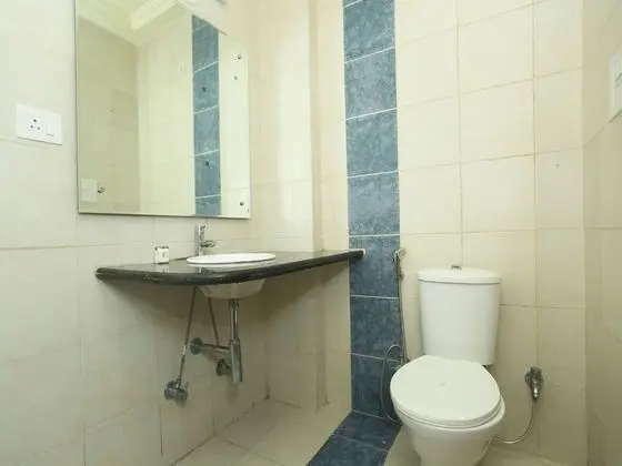 OYO 5285 Apartment Impact Associates - Banyo Tipleri
