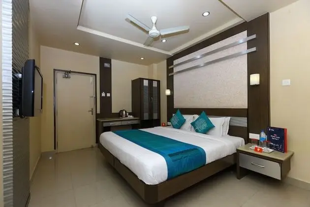 OYO 5319 Hotel Navaratna