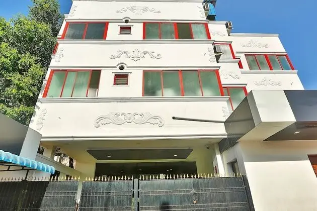 OYO 5328 Cloud 7 Serviced Apartements - Dış Mekan