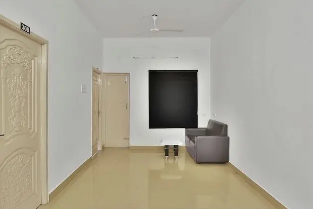 OYO 5328 Cloud 7 Serviced Apartements - Lobi