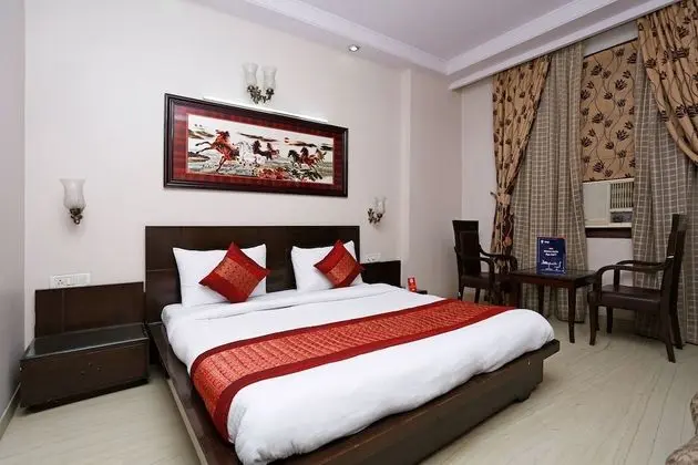 OYO 5401 Hotel Mid Town