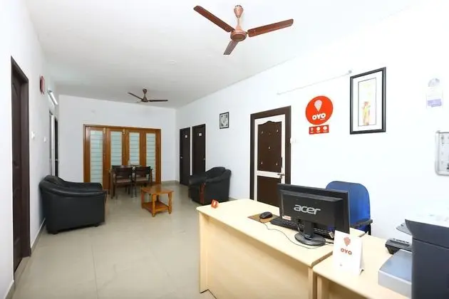 OYO 5448 Phoenix Hospitality Apartments - Lobi