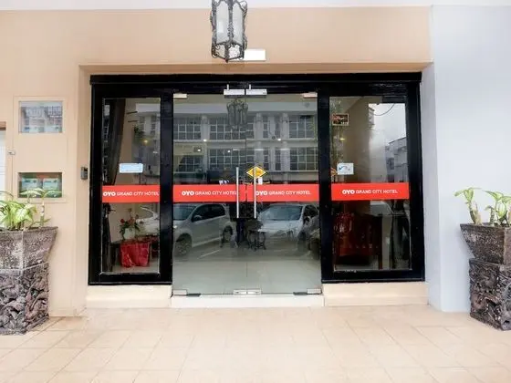 OYO 546 Grand City Hotel - Dış Mekan