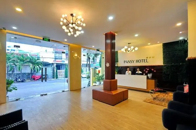 OYO 549 Pansy Hotel - Lobi