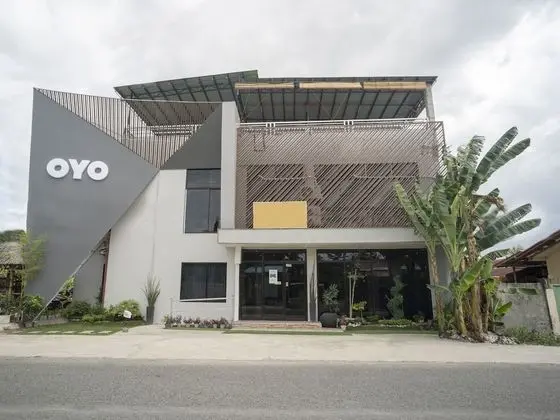 OYO 552 Vines Ape Nap Hostel