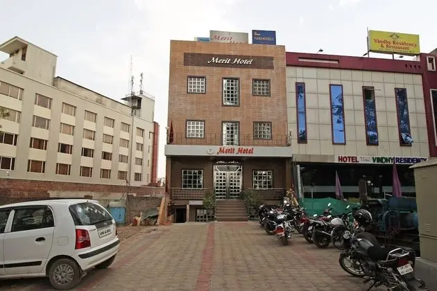 OYO 5539 Merit Hotel