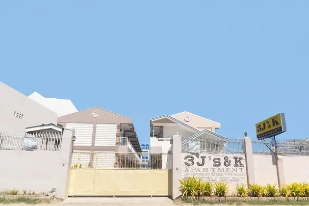 OYO 556 3j's And K Apartment