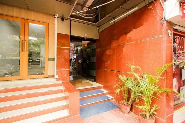 OYO 5590 Ujwal Residency - Dış Mekan