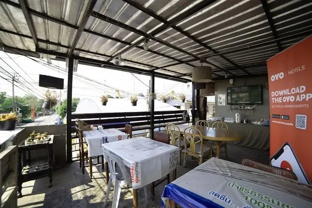 OYO 560 Chang Hostel Suvarnabhumi - Yerinde Yemek