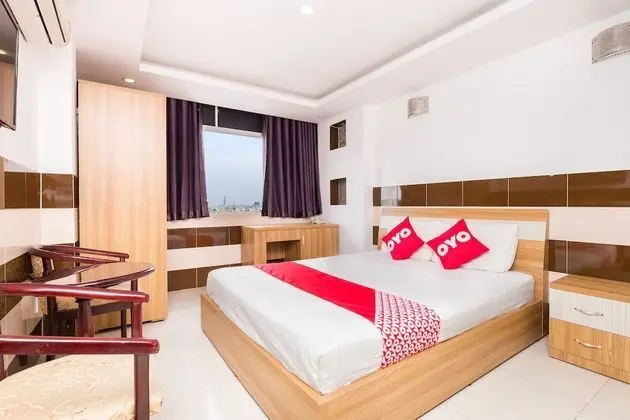OYO 560 Le Ngan Phung Hotel