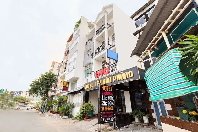 OYO 560 Le Ngan Phung Hotel - Dış Mekan