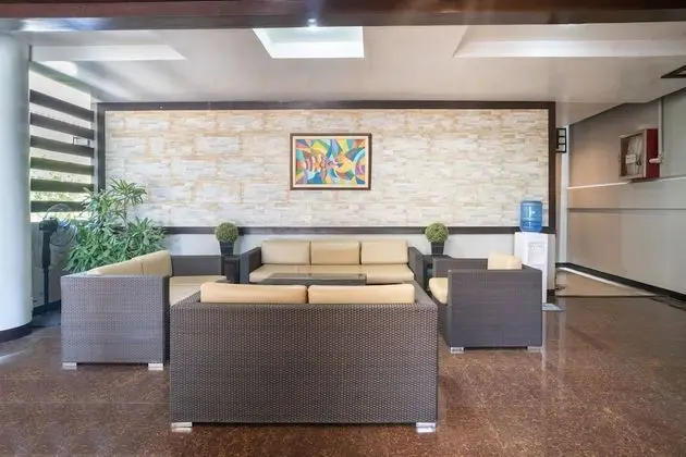OYO 560 Stonewood Hotel - Lobi