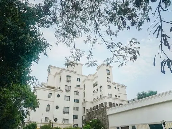 OYO 5630 Beverly Hills Hotel