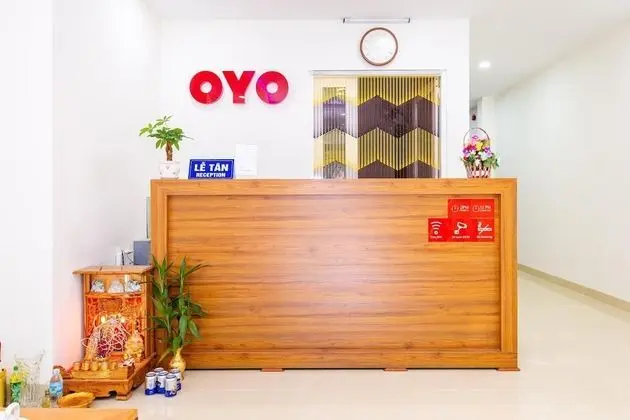 OYO 572 The Wanda Hotel - Lobi