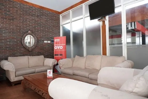 OYO 574 Heritage Hotel Boyolali - Lobi