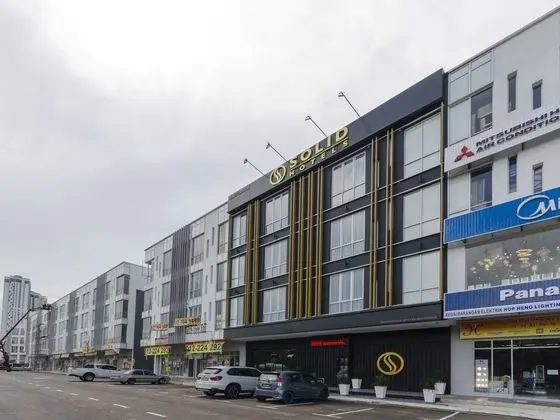 OYO 581 Solid Hotels