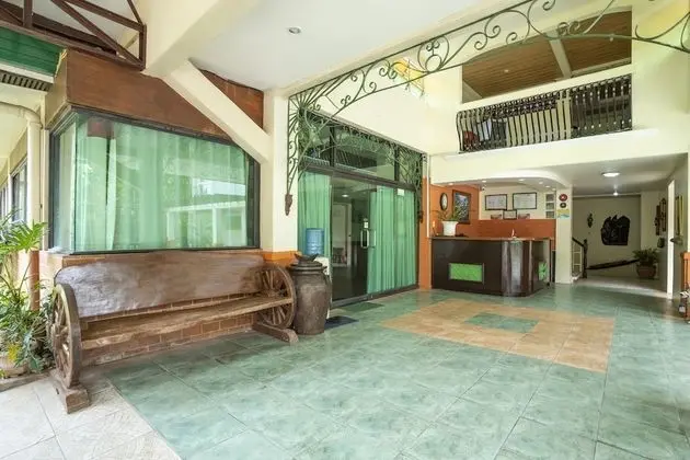 OYO 582 Hacienda Darasa - Lobi