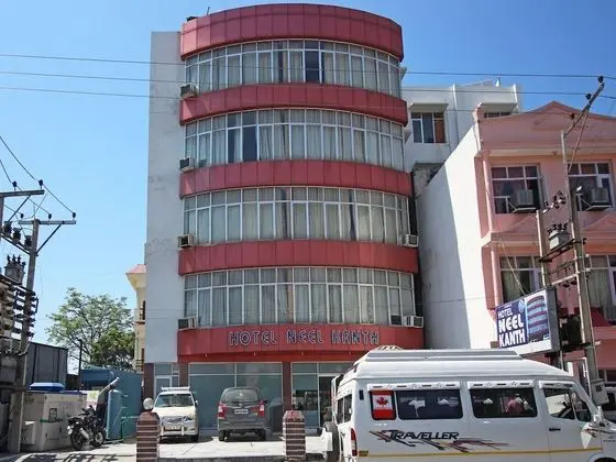 OYO 5855 Hotel Neelkanth - Dış Mekan