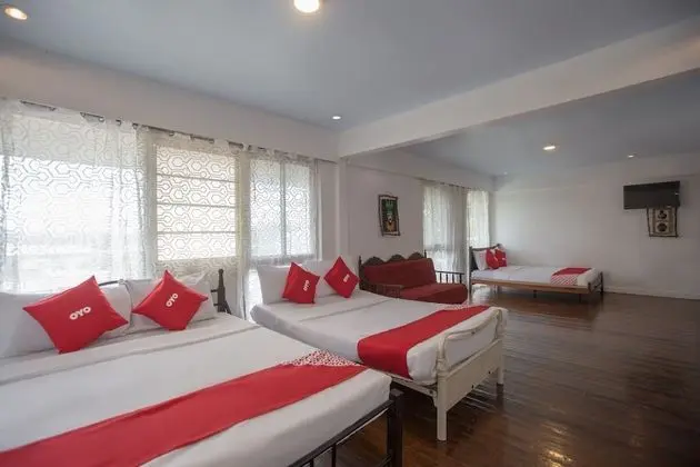 OYO 588 Sunrock Resort - Oda