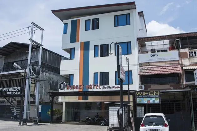 OYO 592 Budget Hotel By The Harbour
