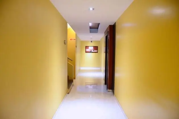 OYO 6002 Avezeekaa Corporate Residency - Lobi