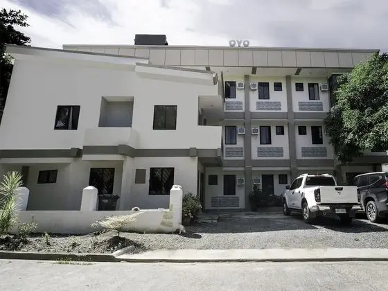 OYO 604 Chateau Cinco Dormitel - Hostel - Dış Mekan