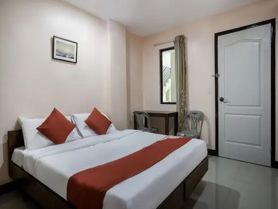 OYO 604 Chateau Cinco Dormitel - Hostel - Oda