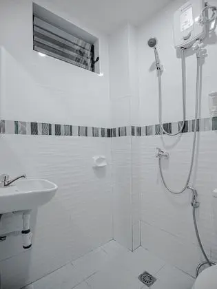 OYO 605 The Quarters - Banyo Tipleri