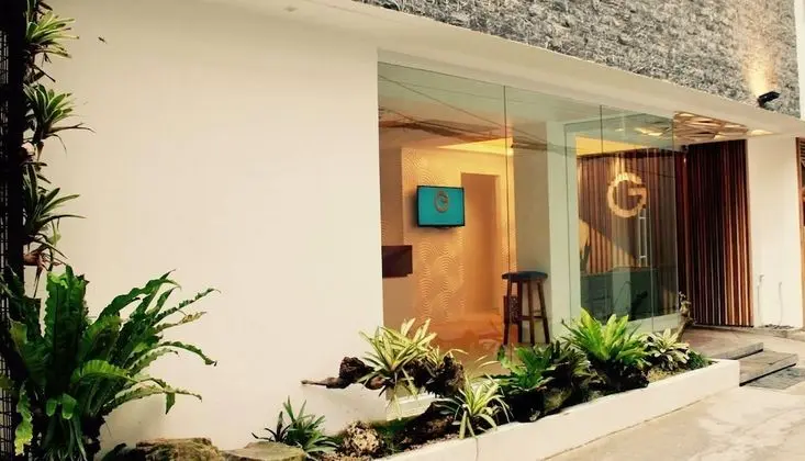 OYO 609 G Executive Hotel And Spa Boracay - Dış Mekan