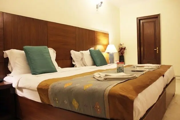 OYO 610 Hotel Residence Phase 3