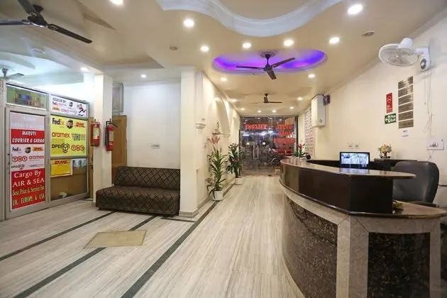 OYO 6124 Lord Krishna Dx Inn - Lobi