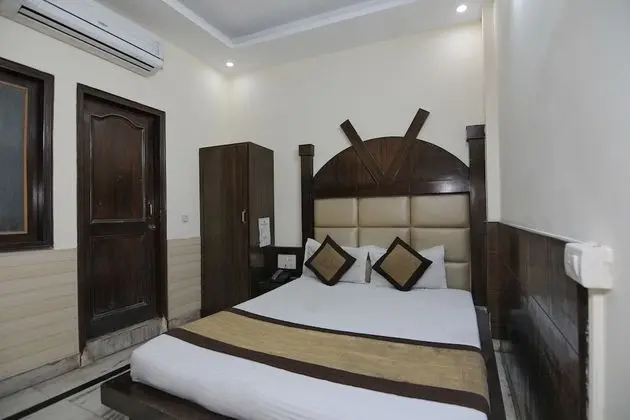 OYO 6124 Lord Krishna Dx Inn - Oda