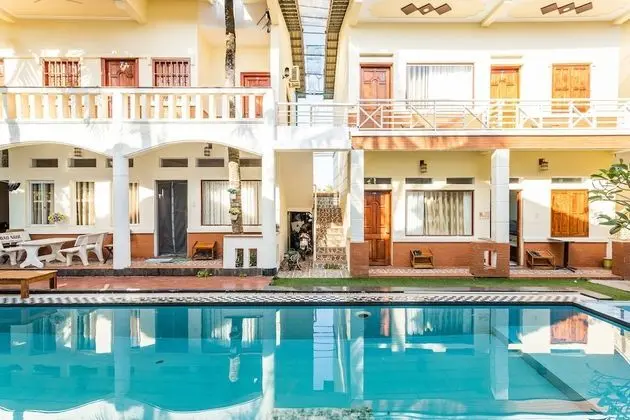 OYO 614 Phu Quy Resort - Havuz