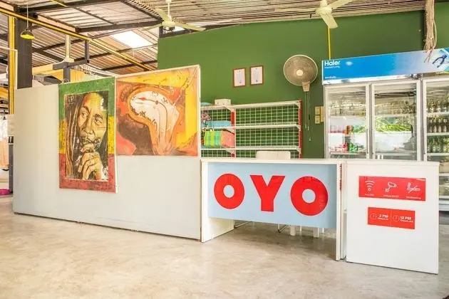 OYO 617 Tira Hostel @ Chalong Phuket - Lobi