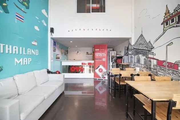 OYO 618 At Khaosan Hostel - Adults Only - Yerinde Yemek