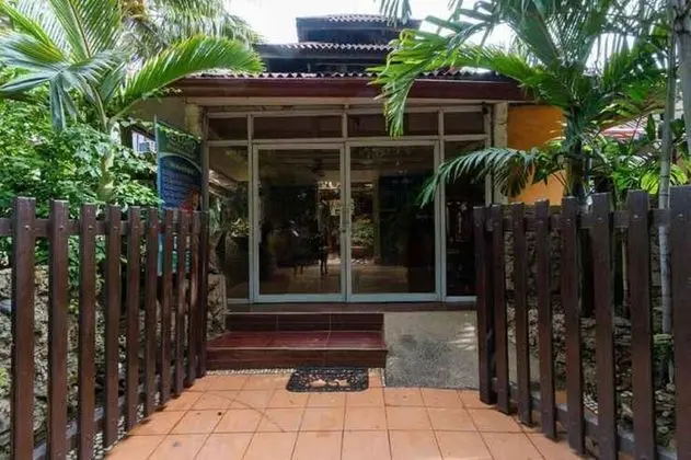 OYO 621 De Loro Inn - Dış Mekan