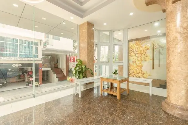 OYO 621 Hoang Truong Hotel - Lobi