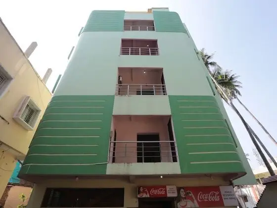 OYO 6274 Hotel Janaki Residency