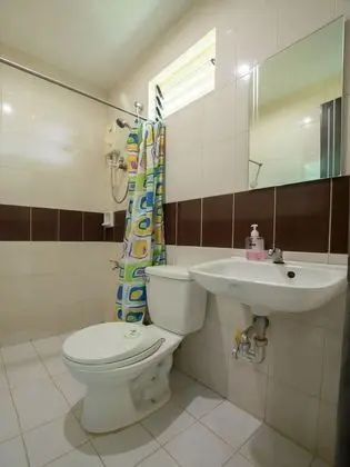OYO 636 Alpha's Place Bed And Breakfast - Banyo Tipleri
