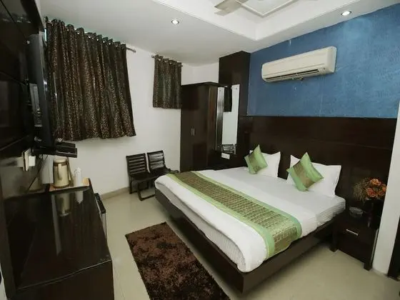 OYO 6408 Hotel Delhi Heart - Oda