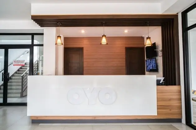 OYO 641 Traveller's Inn Matina Pangi - Lobi