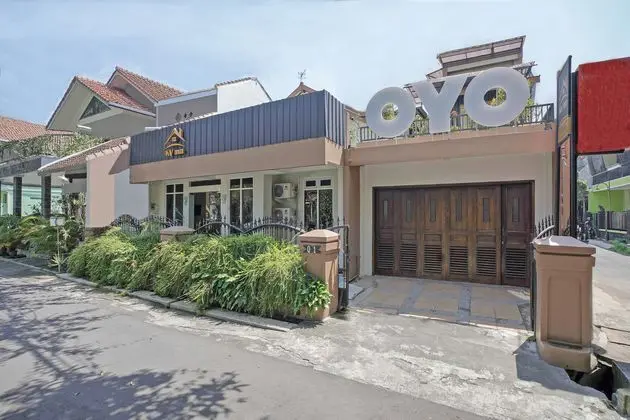 OYO 646 Kvinn Kostel