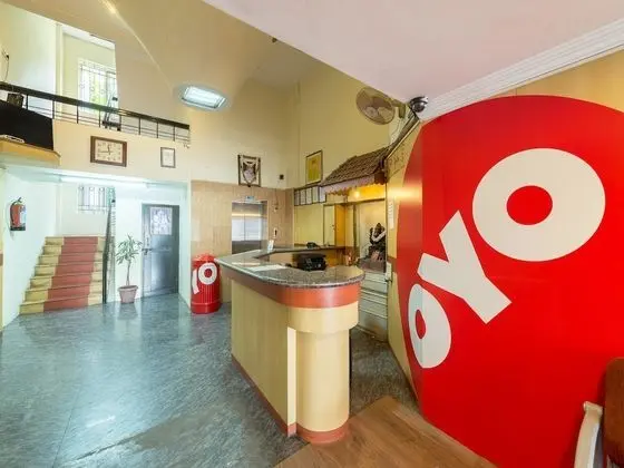 OYO 649 Hotel Ajantha Trinity Inn - Lobi