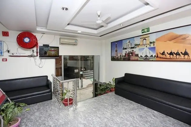 OYO 6596 Hotel Flight Path