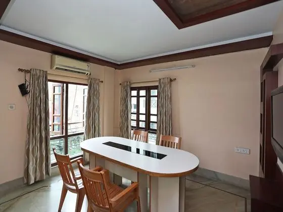 OYO 6606 Seacom Inn Purbadiganta - Yerinde Yemek